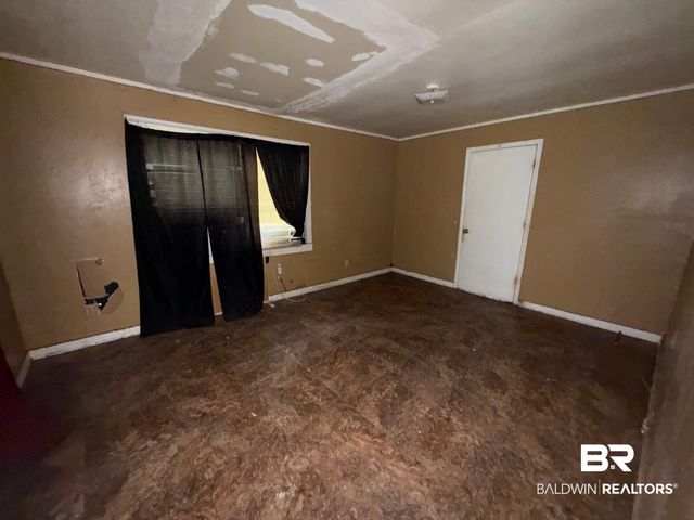 212 11th Avenue, Chickasaw, AL 36611