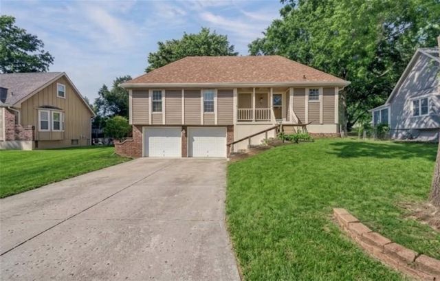 301 SE Alice Street, Blue Springs, MO 64014