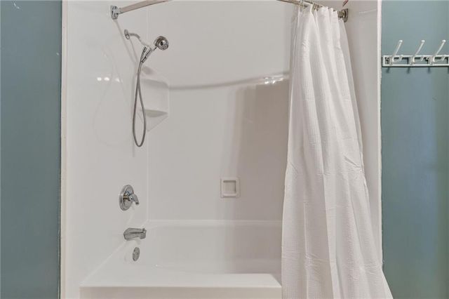 301 SE Alice Street, Blue Springs, MO 64014