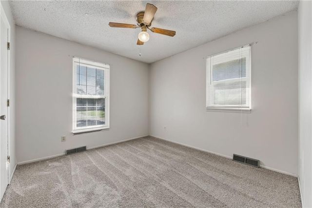 301 SE Alice Street, Blue Springs, MO 64014