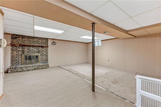 301 SE Alice Street, Blue Springs, MO 64014