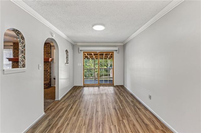 301 SE Alice Street, Blue Springs, MO 64014