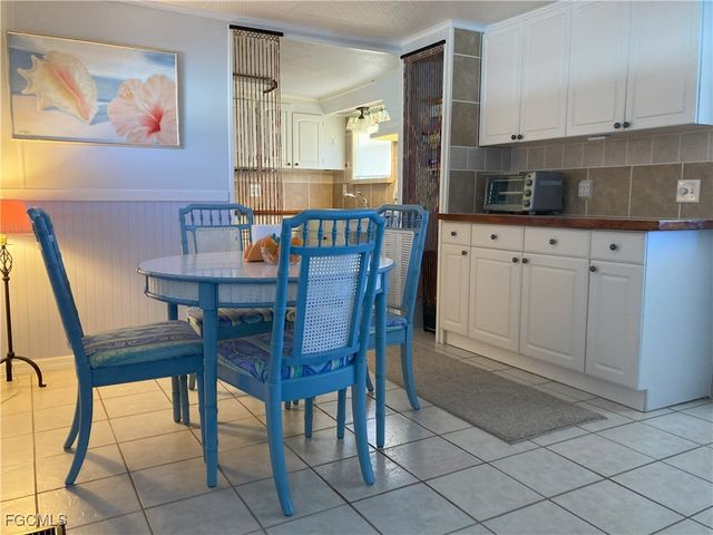 4686 Sandpiper DR, St James City, FL 33956