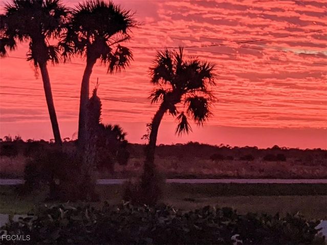 4686 Sandpiper DR, St James City, FL 33956