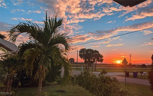 4686 Sandpiper DR, St James City, FL 33956