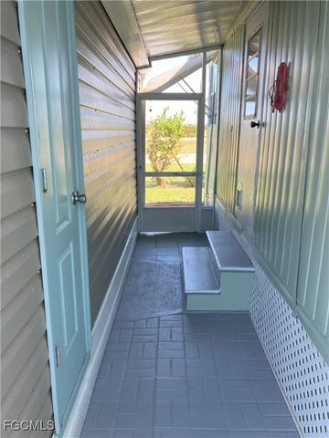 4686 Sandpiper DR, St James City, FL 33956