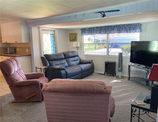 4686 Sandpiper DR, St James City, FL 33956