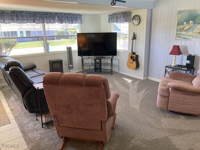 4686 Sandpiper DR, St James City, FL 33956