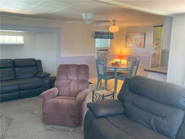 4686 Sandpiper DR, St James City, FL 33956