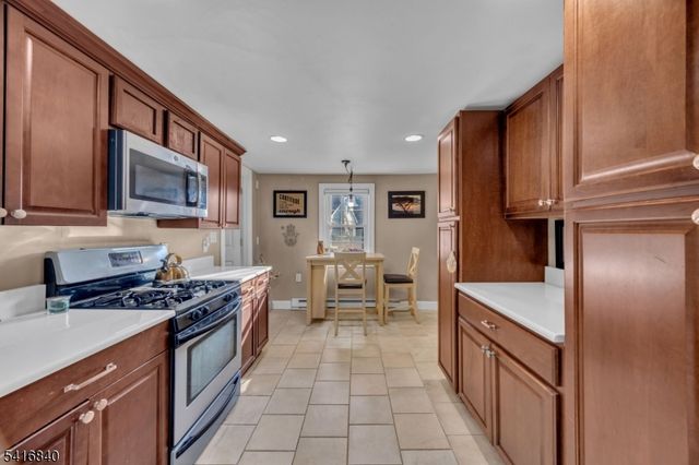 160 Stanton Rd, Readington Twp., NJ 08822