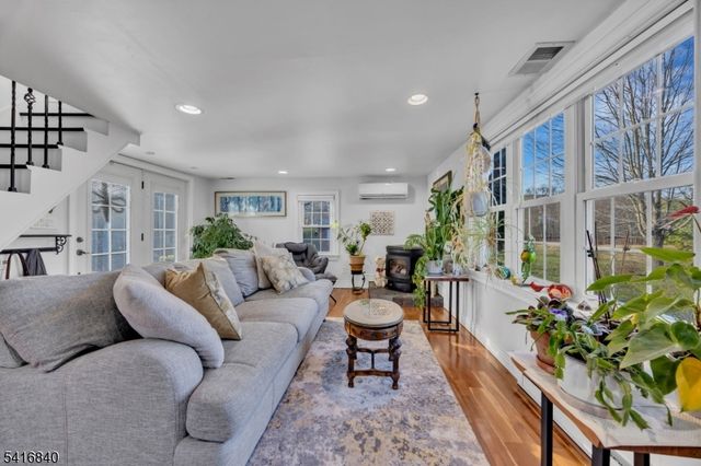 160 Stanton Rd, Readington Twp., NJ 08822