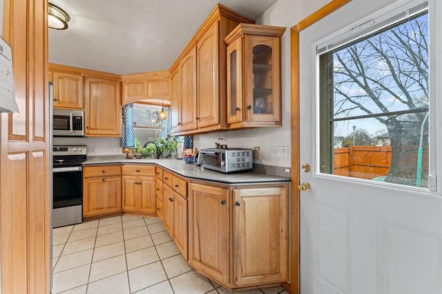 610 Crimson Court, Reedsburg, WI 53959