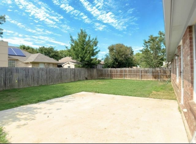 3913 Periwinkle Drive, Fort Worth, TX 76137