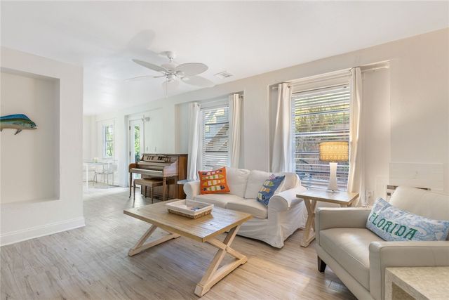 1951 W Sand Dollar Lane, Vero Beach, FL 32963