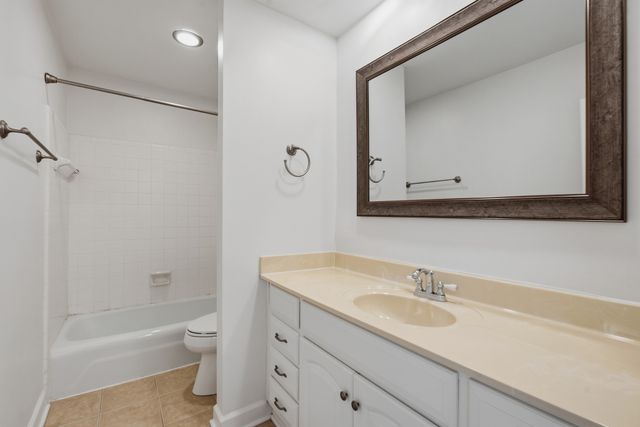 8207 Sawyer Brown Rd Apt M4, Nashville, TN 37221