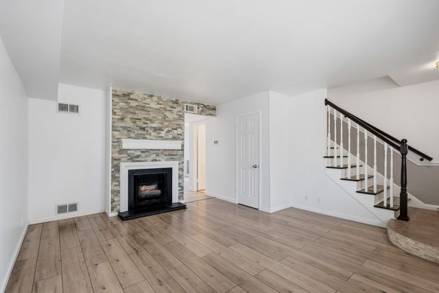 8207 Sawyer Brown Rd Apt M4, Nashville, TN 37221
