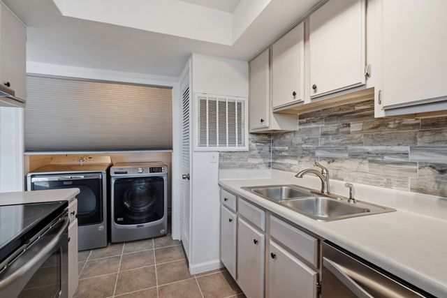 8207 Sawyer Brown Rd Apt M4, Nashville, TN 37221