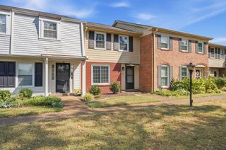 8207 Sawyer Brown Rd Apt M4, Nashville, TN 37221