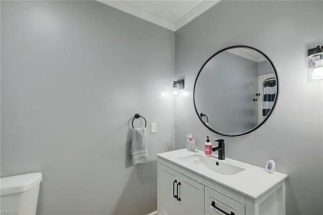 19 Ewellville LN, Dutton, VA 23050