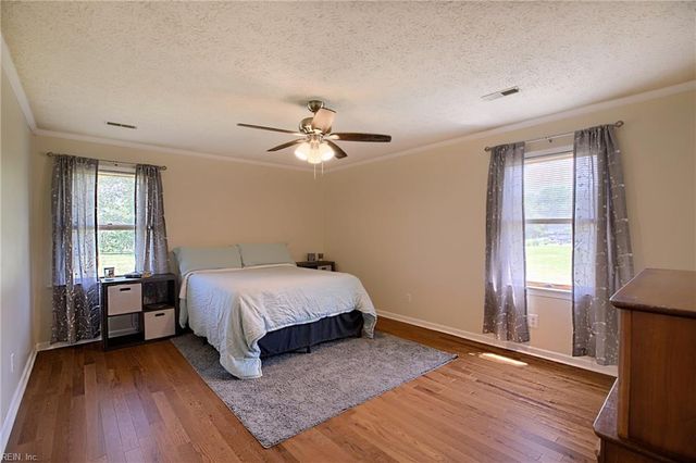 19 Ewellville LN, Dutton, VA 23050