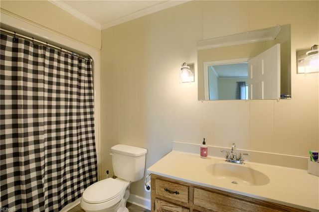 19 Ewellville LN, Dutton, VA 23050