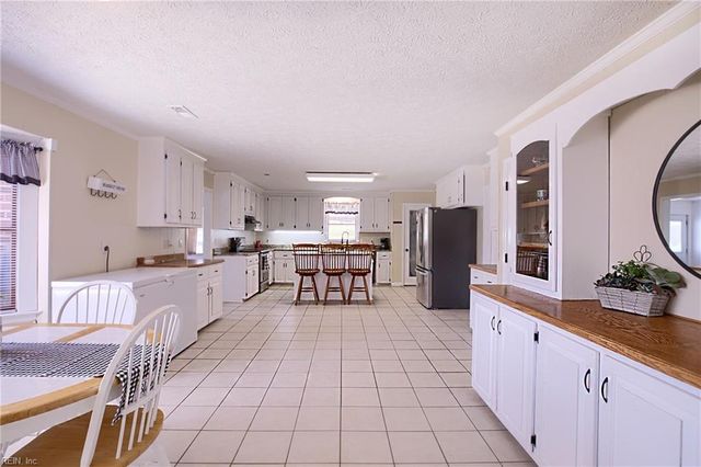 19 Ewellville LN, Dutton, VA 23050