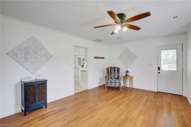 19 Ewellville LN, Dutton, VA 23050