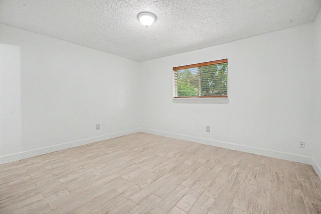 1105 E Brown Lane, Deer Park, TX 77536