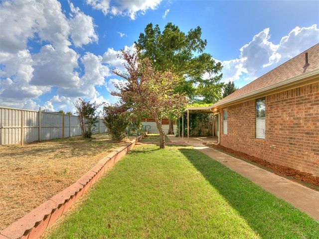 709 HAMLET Lane, Yukon, OK 73099