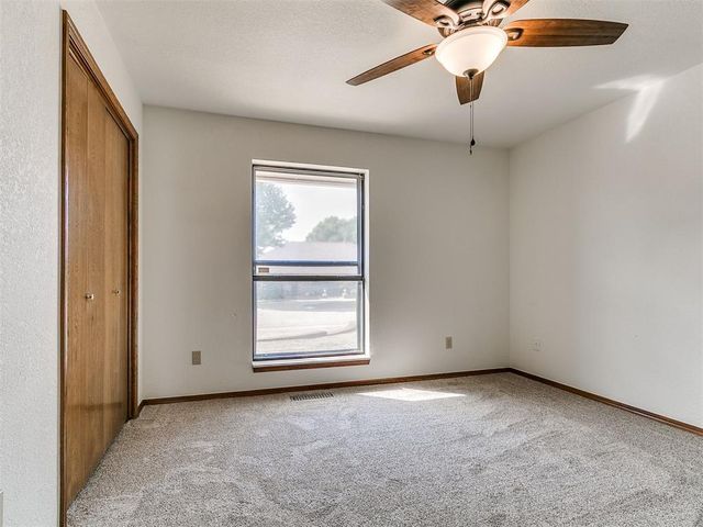 709 HAMLET Lane, Yukon, OK 73099