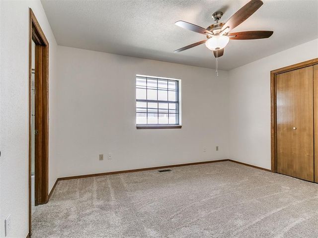 709 HAMLET Lane, Yukon, OK 73099