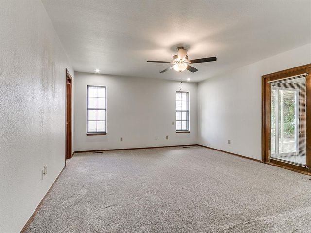 709 HAMLET Lane, Yukon, OK 73099