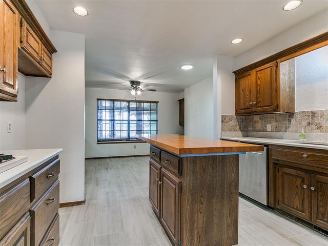 709 HAMLET Lane, Yukon, OK 73099