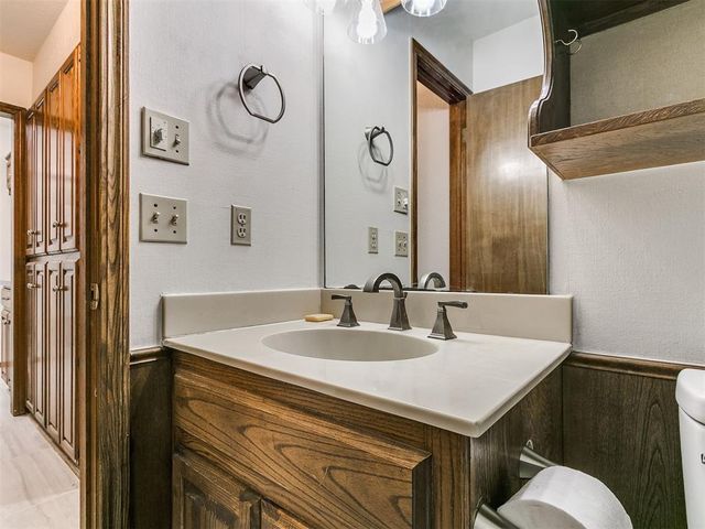 709 HAMLET Lane, Yukon, OK 73099