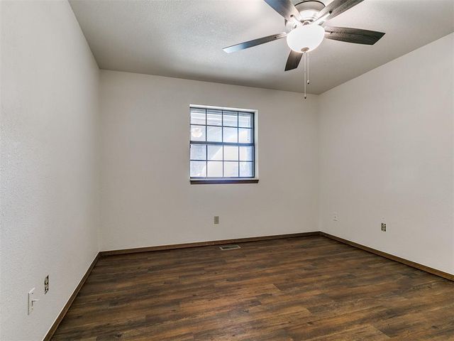 709 HAMLET Lane, Yukon, OK 73099