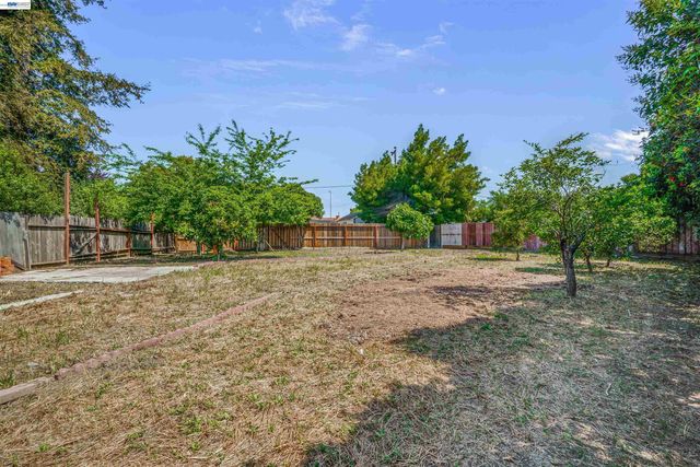 5006 Everglades Park Dr, Fremont, CA 94538
