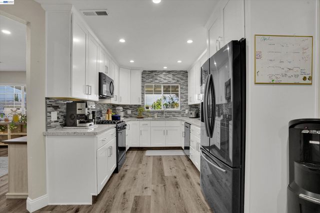 5006 Everglades Park Dr, Fremont, CA 94538