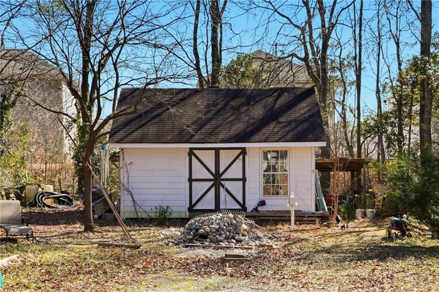 1630 Rose Garden Lane, Loganville, GA 30052