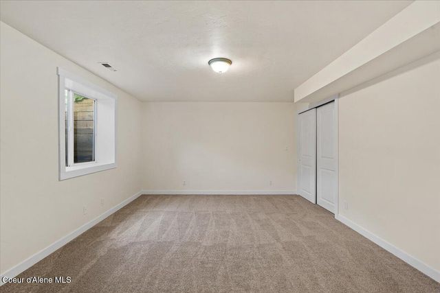 7647 15th St, Dalton Gardens, ID 83815