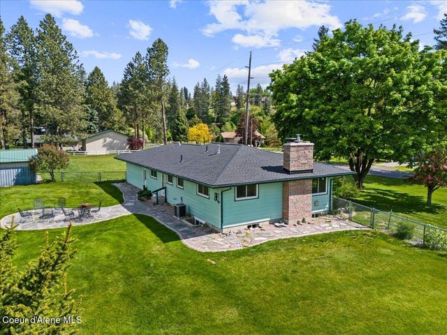 7647 15th St, Dalton Gardens, ID 83815