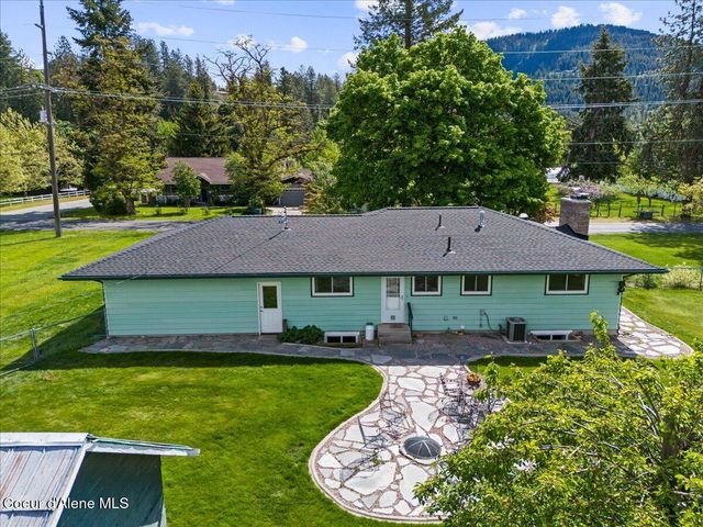 7647 15th St, Dalton Gardens, ID 83815