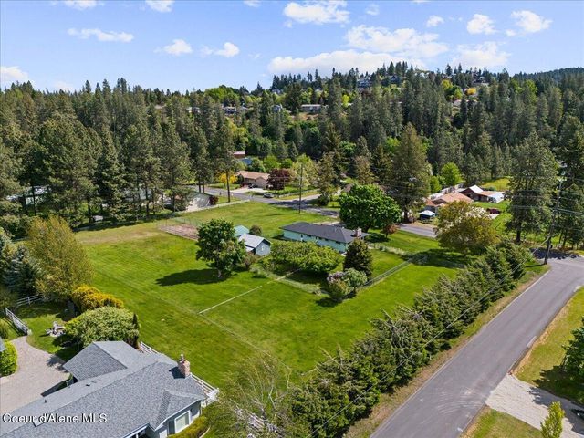 7647 15th St, Dalton Gardens, ID 83815