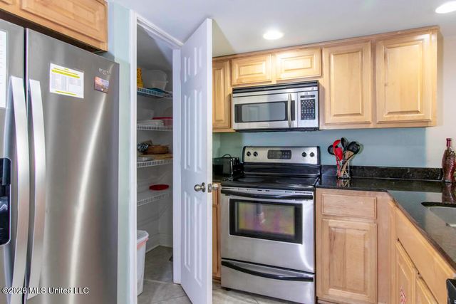 2046 Beach Boulevard, 224, Biloxi, MS 39531