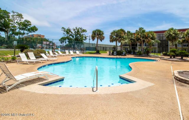 2046 Beach Boulevard, 224, Biloxi, MS 39531