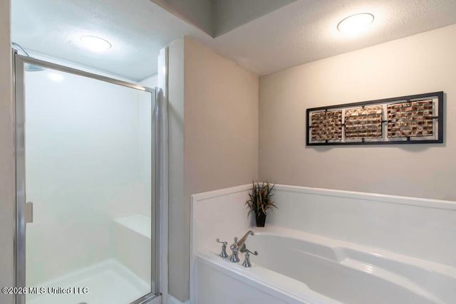 2046 Beach Boulevard, 224, Biloxi, MS 39531