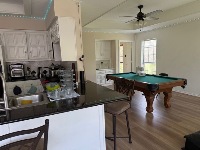 7314 HIGHLAND GLEN TRL, Dallas, TX 75248