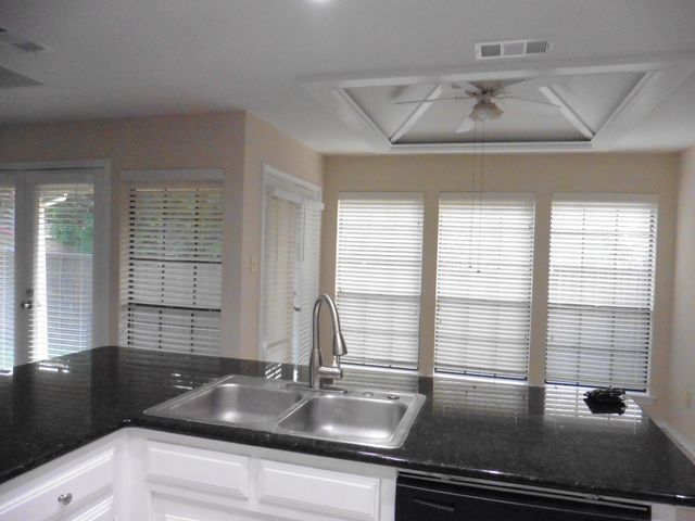 7314 HIGHLAND GLEN TRL, Dallas, TX 75248