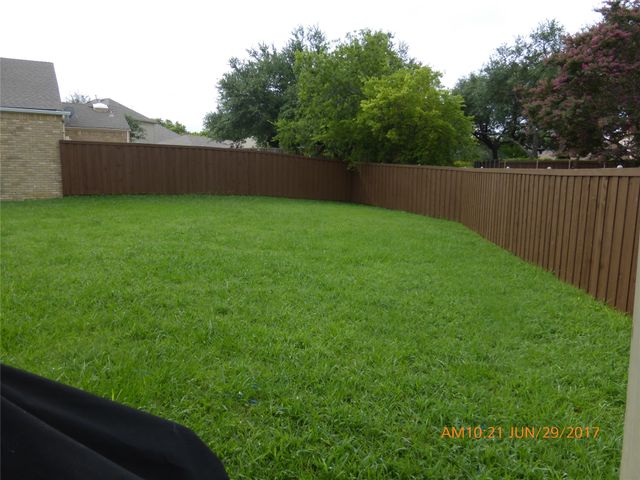 7314 HIGHLAND GLEN TRL, Dallas, TX 75248