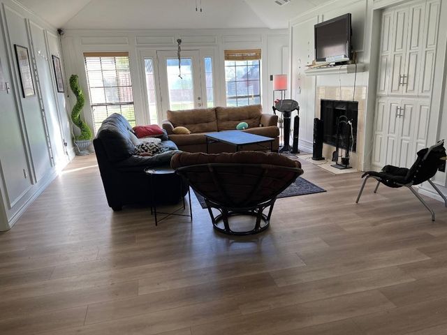 7314 HIGHLAND GLEN TRL, Dallas, TX 75248