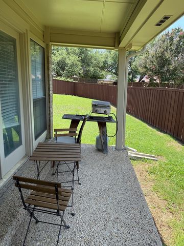 7314 HIGHLAND GLEN TRL, Dallas, TX 75248